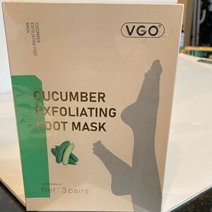 NIB Cucumber Exfoliating Foot Mask